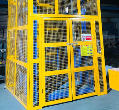 武汉货梯可以安装在室外吗